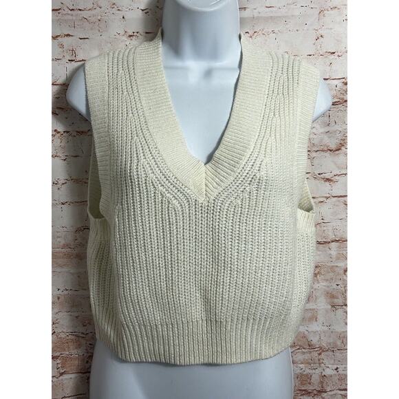 Divided H&M Ribbed Sweater Vest Sz Small Double Knit Sleeveless V-Neck Rib Knit - Picture 2 of 5
